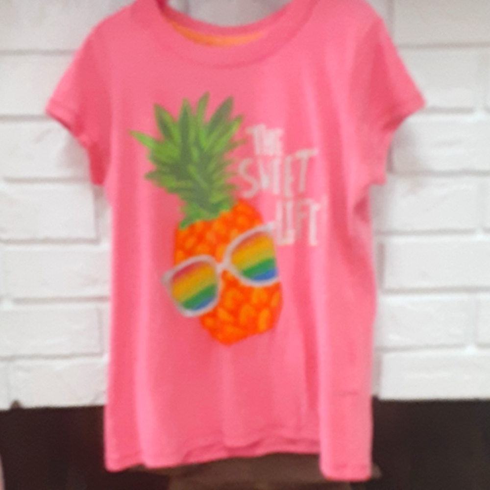 Pineapple tee